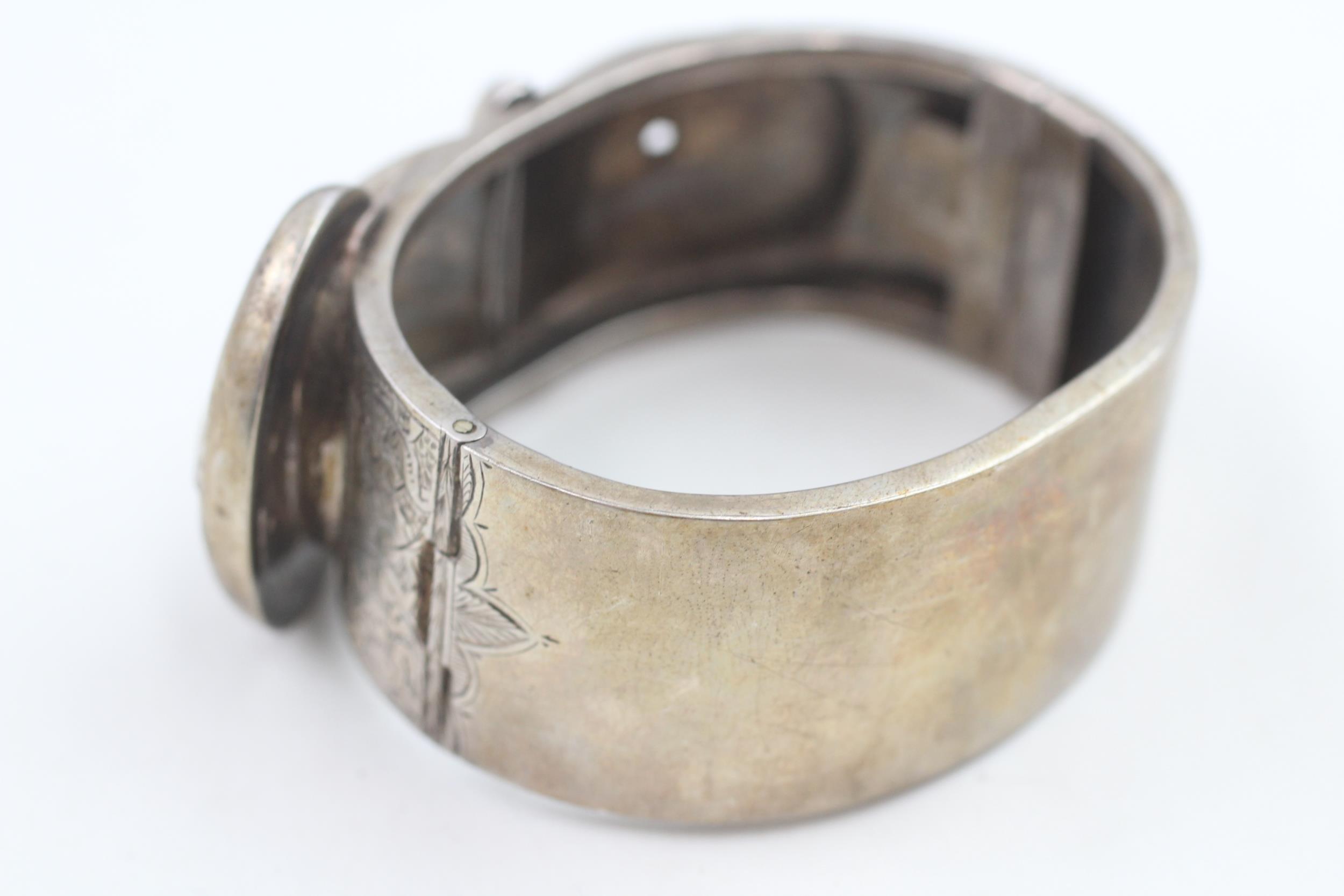 Antique Victorian 900 silver buckle bangle (36g) - Image 3 of 5