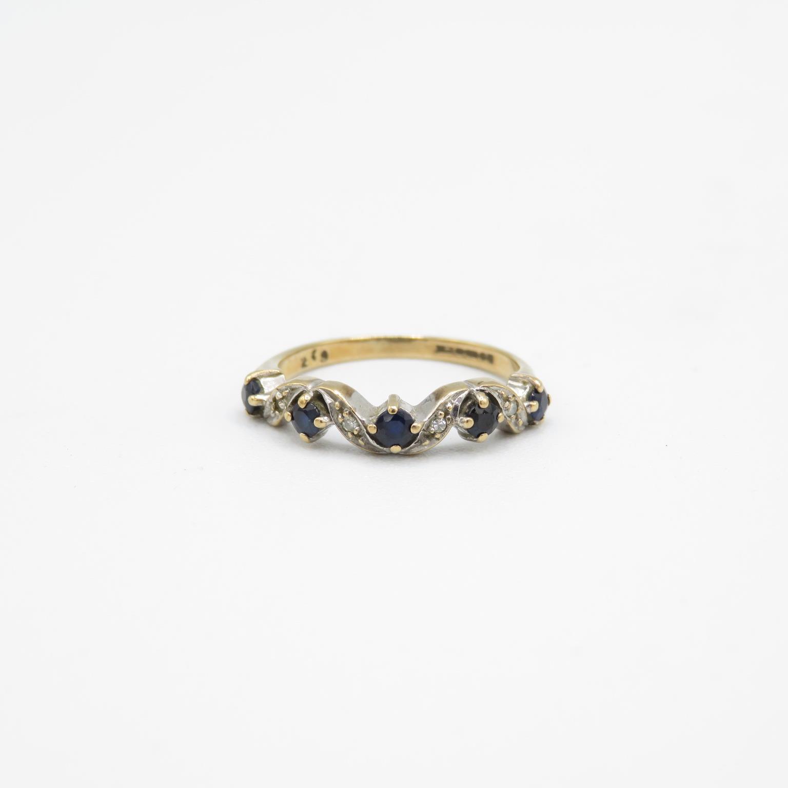 9ct gold vintage sapphire & diamond half eternity ring Size K - 1.6 g