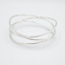 HM 925 Sterling Silver Triple Band bangle (25g) In excellent condition 70mm dia.