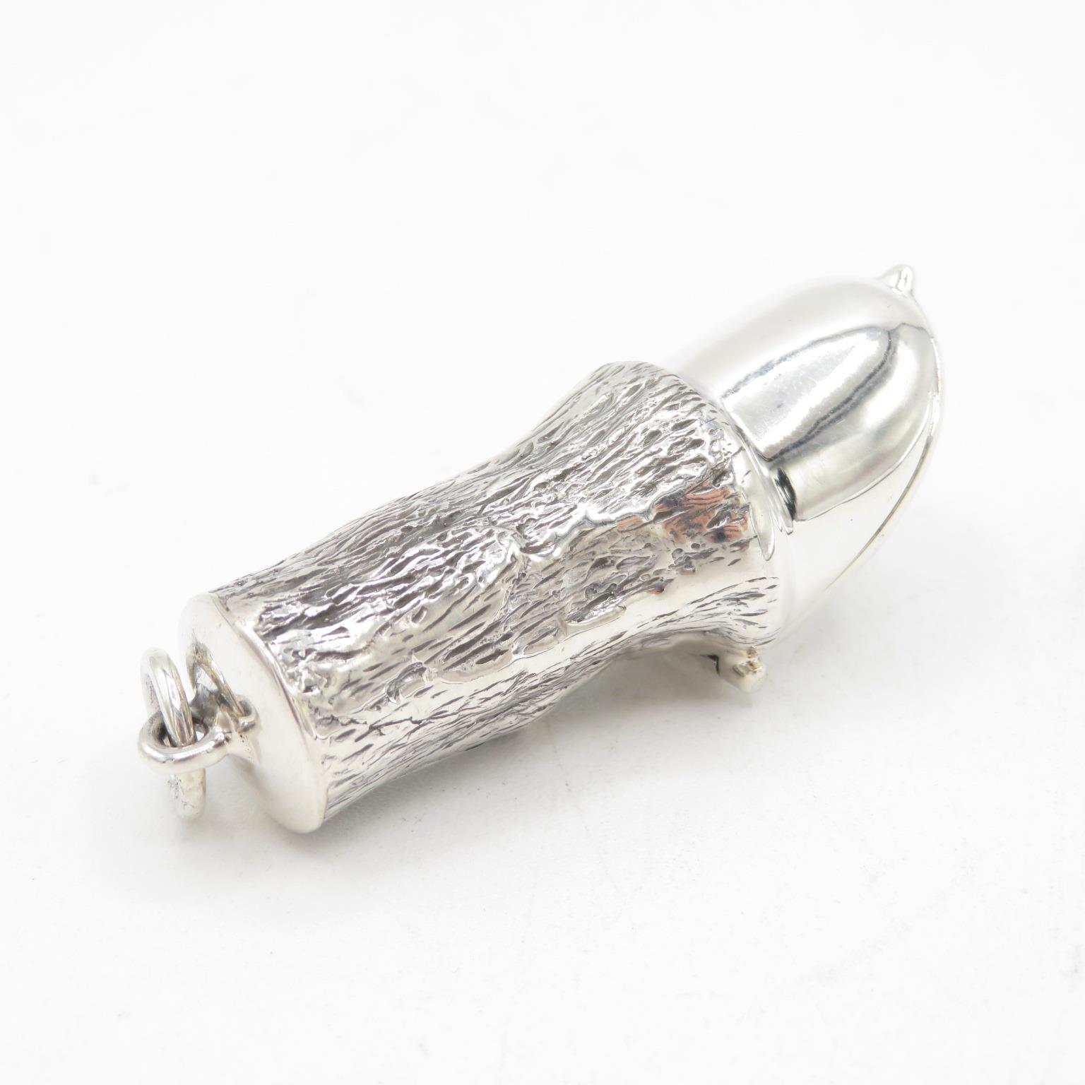 Horse's leg and hoof HM 925 Sterling Silver Vesta in excellent condition with tight closing hinged - Image 2 of 5