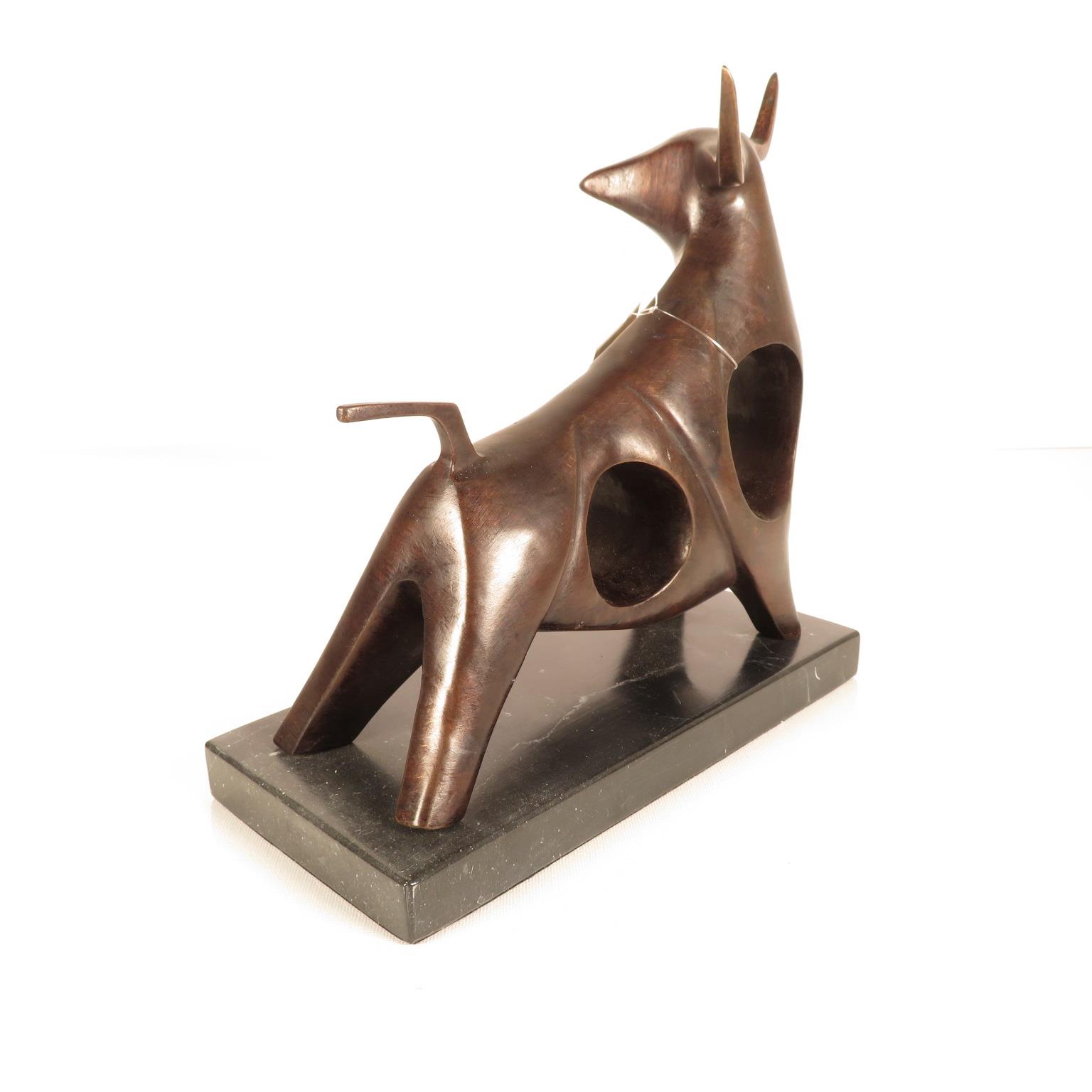 Cold cast bronze Dali Bull - 9 inches long x 9 inch high - Image 4 of 6