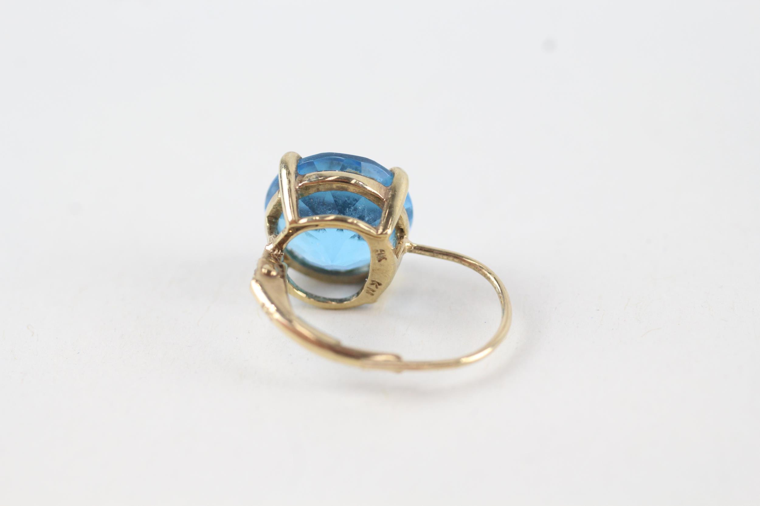 9ct gold blue topaz leverback earrings (3.7g) - Image 4 of 4