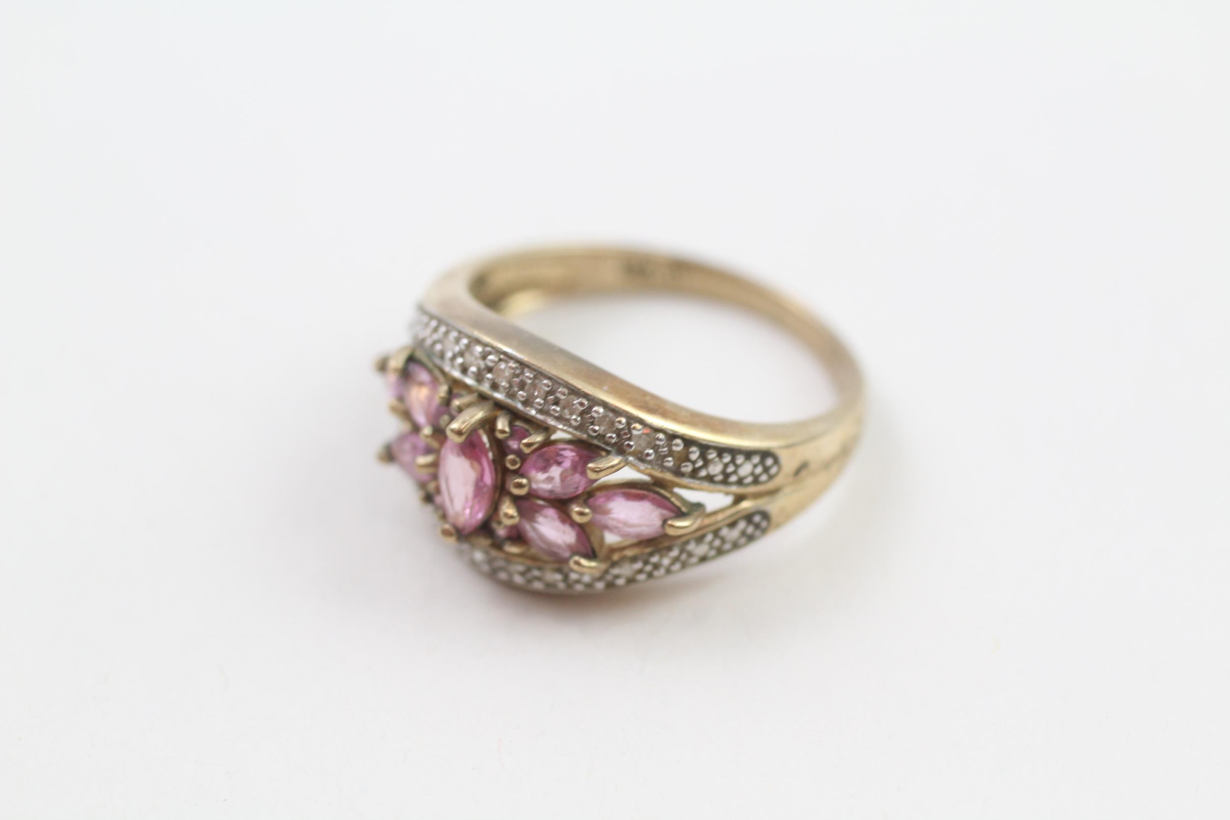 9ct gold pink sapphire & diamond dress ring, claw set (3.5g) Size P - Image 2 of 4