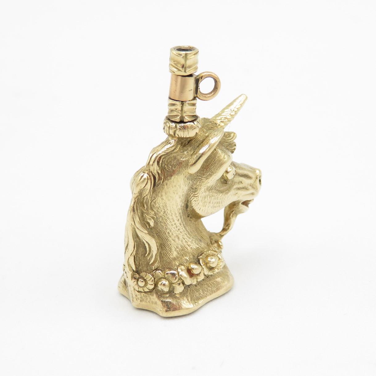 Antique Unicorn 18ct gold tested wax seal and key winder fob with Intaglio insert 14.3g great - Image 2 of 4