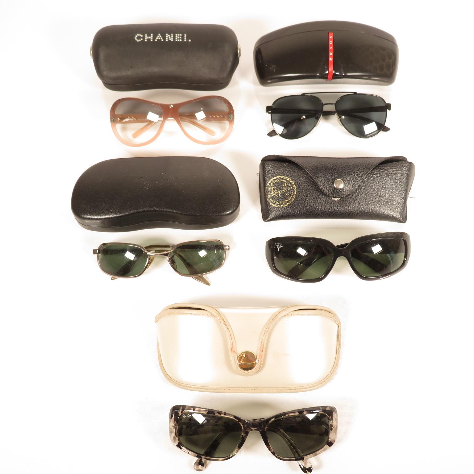 5x sets of Ray Ban sunglasses -