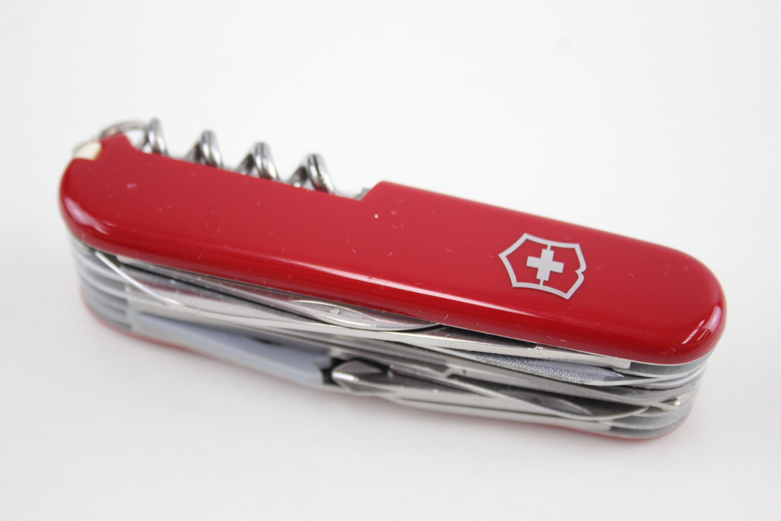 Swiss Army Knife - Swiss Army Knife In Vintage condition signs of use & age please see photographs - Image 3 of 5