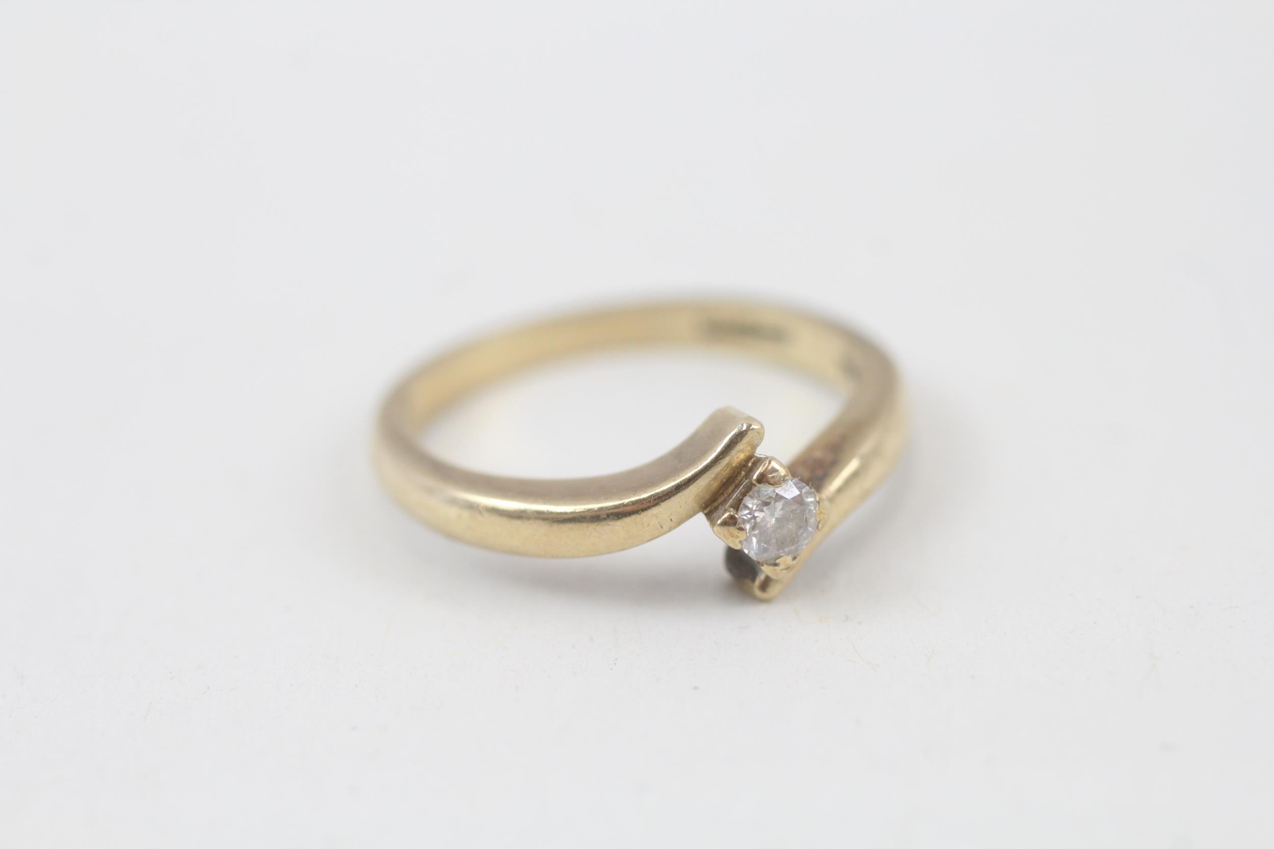9ct gold circular cut diamond single stone ring Size M - 2.6 g - Image 2 of 7