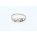 9ct gold 'love' ring Size N 1/2 - 1 g
