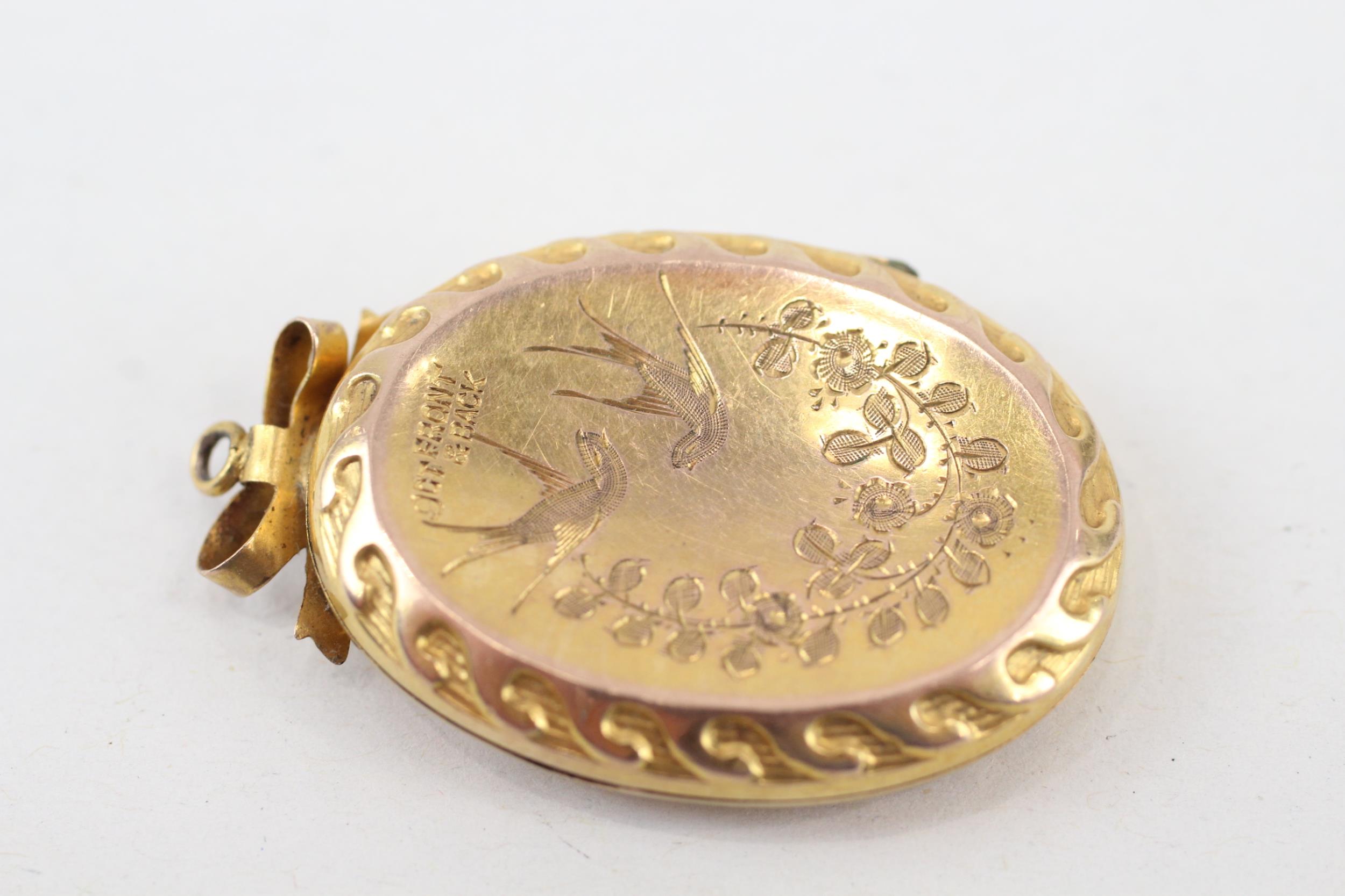 9ct gold back & front Victorian patterned locket (5.7g) - Image 4 of 4