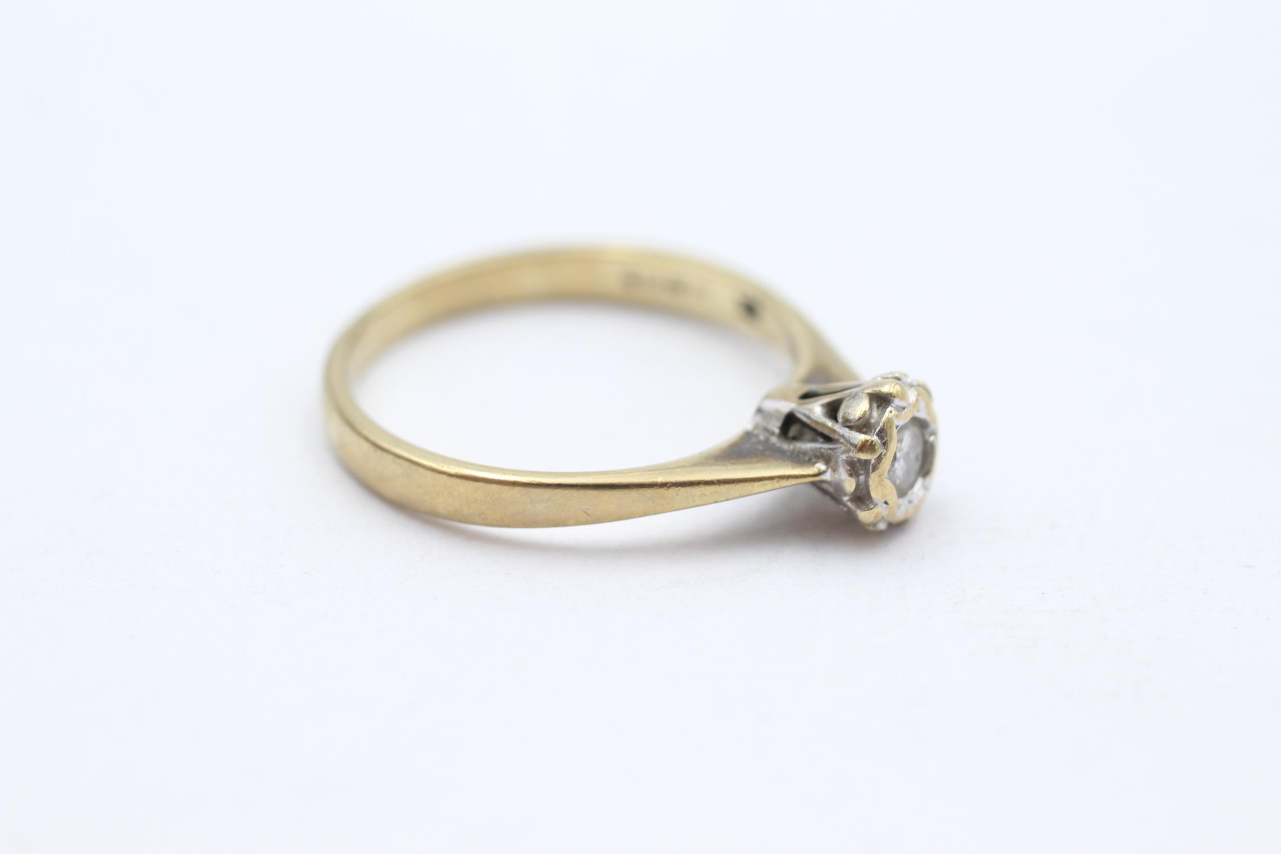 9ct gold diamond solitaire ring Size N - 2.3 g - Image 2 of 4