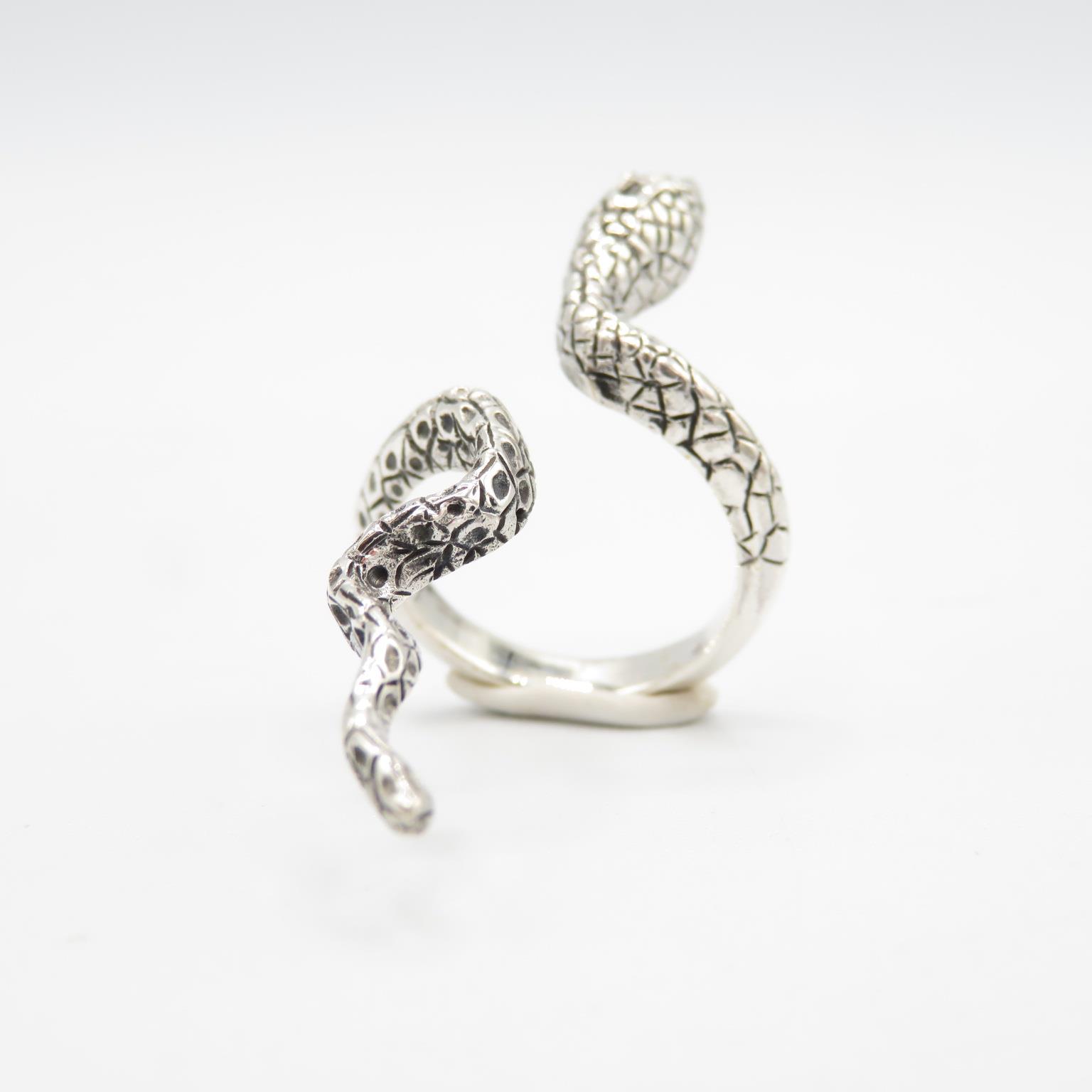 HM Sterling Silver 925 snake ring (7.6g) In excellent condition - Image 5 of 5