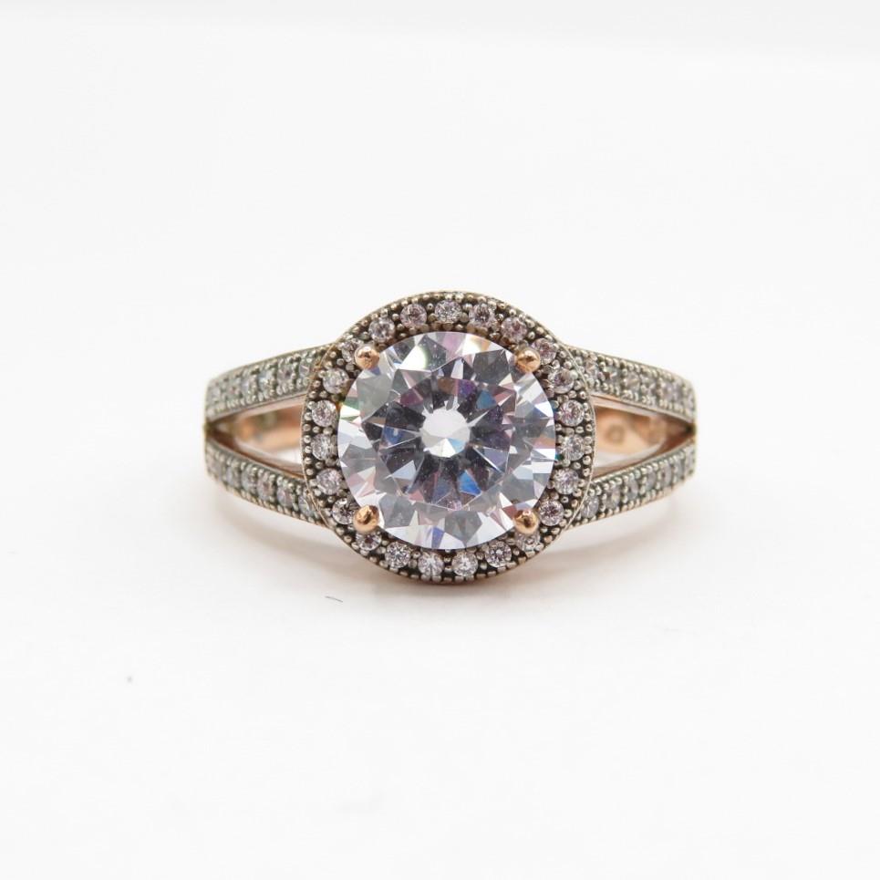 HM 9ct rose gold dress ring with white CZ centre stone and white stone accents (4.1g) Size P - Bild 2 aus 5