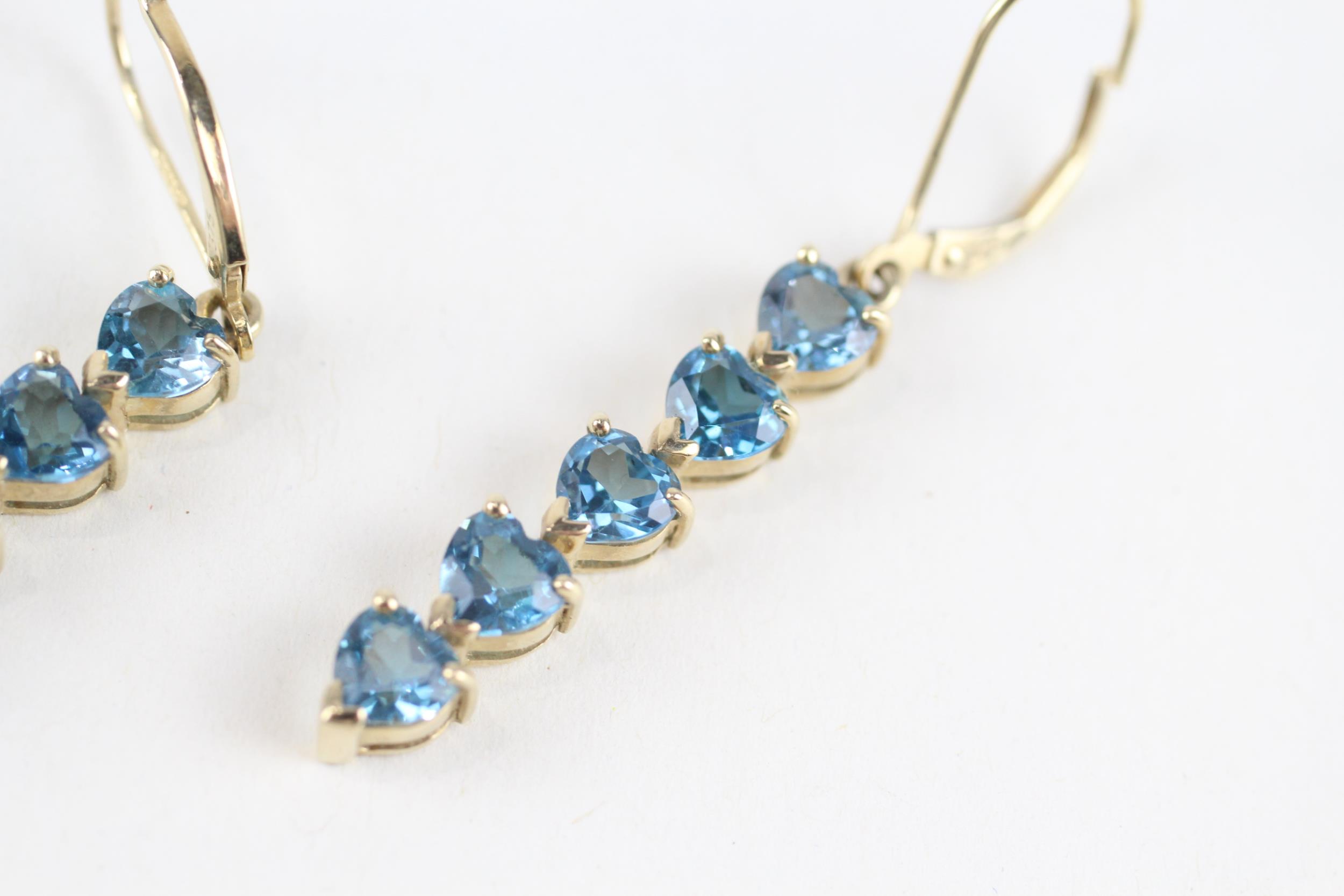9ct gold heart shaped cut blue topaz drop earrings with lever backs - 5.1 g - Image 3 of 4