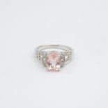 9ct white gold morganite single stone ring with white gemstone sides & split shank (3.7g) Size N