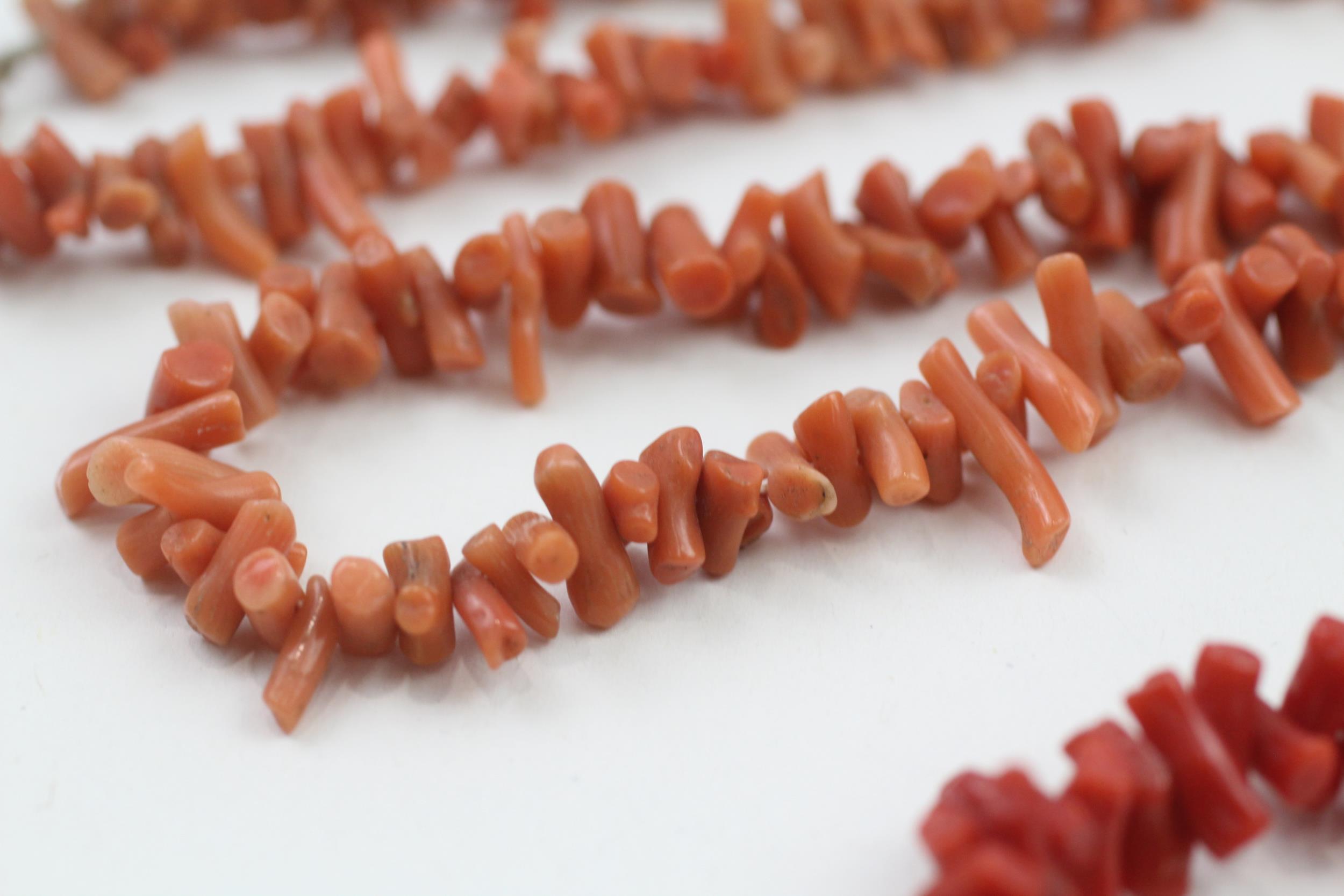 2 x 9ct gold clasp coral necklaces (56.5g) - Image 2 of 7