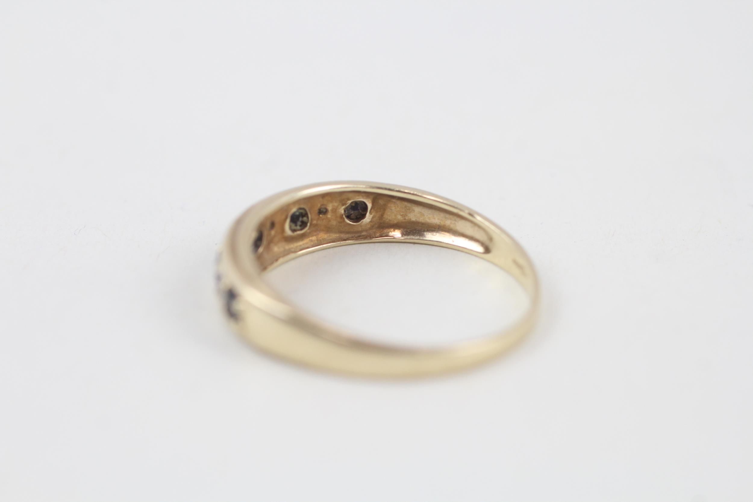 9ct gold diamond & sapphire nine stone ring Size Q - 2.2 g - Image 5 of 5