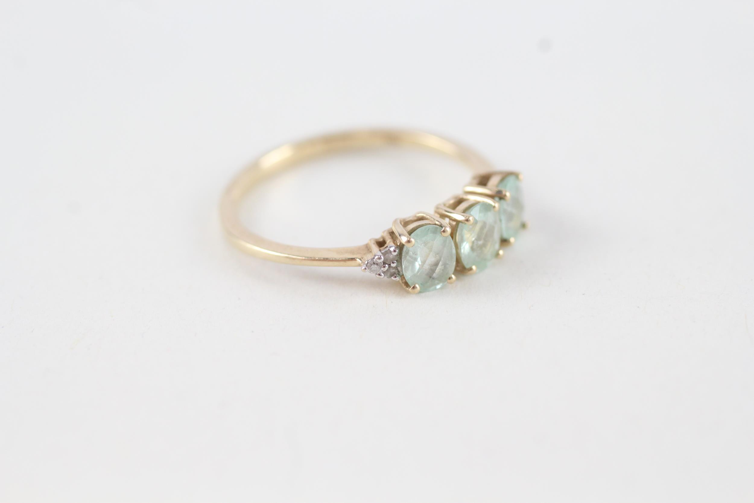 9ct gold blue gemstone & diamond dress ring, claw set (1.6g) Size N - Image 2 of 4