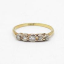 18ct gold vintage diamond five stone ring Size Q - 1.7 g