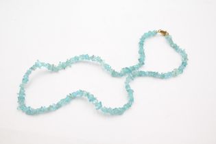 9ct gold blue gemstone single strand necklace - 14 g