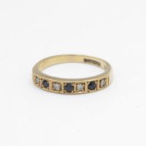 9ct gold diamond & sapphire seven stone ring Size J - 1.7 g