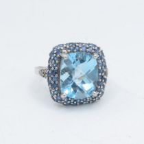 9ct white gold topaz & sapphire cluster cocktail ring with diamond set shoulders Size J - 2.1 g