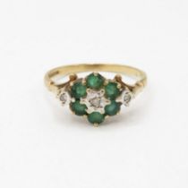 9ct gold vintage emerald & diamond dress ring (2.2g) Size P