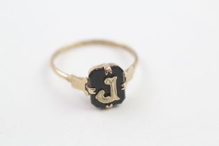 9ct gold vintage black onyx initial 'r' dress ring (1.8g) Size S
