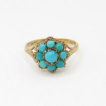 9ct gold turquoise cluster ring, claw set (1.8g) Size L