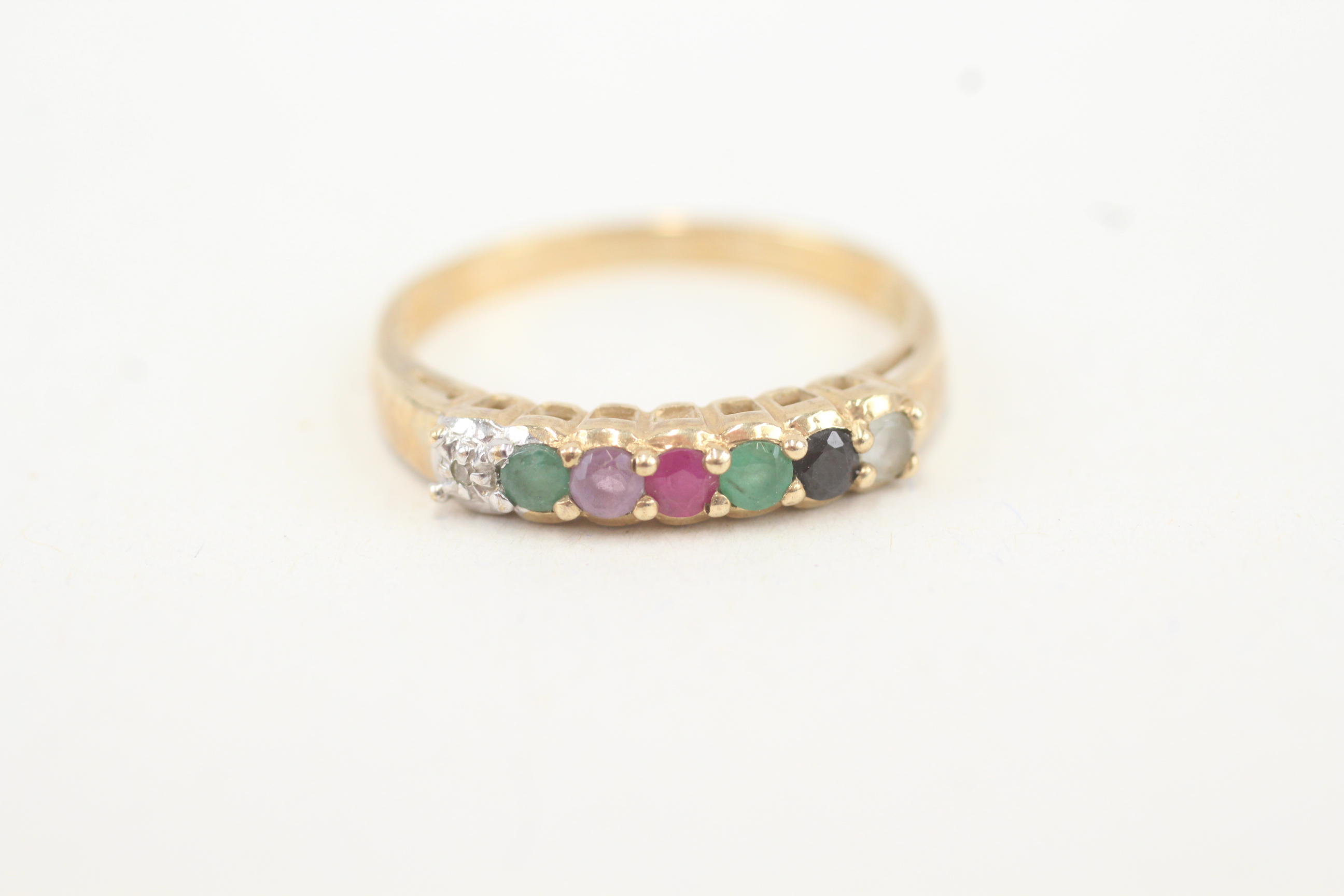 9ct gold 'dearest' ring set with diamond, emerald, amethyst, sapphire, ruby & topaz (2.1g) Size Q