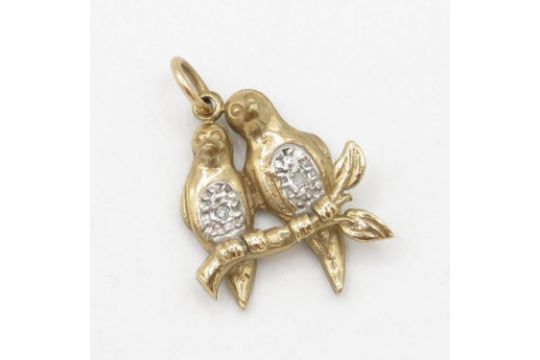 9ct gold diamond bird pendant (1.5g) - Image 1 of 5