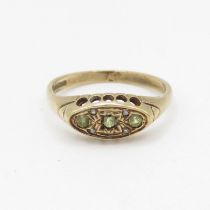 9ct gold peridot and diamond boat ring (2.3g) Size O