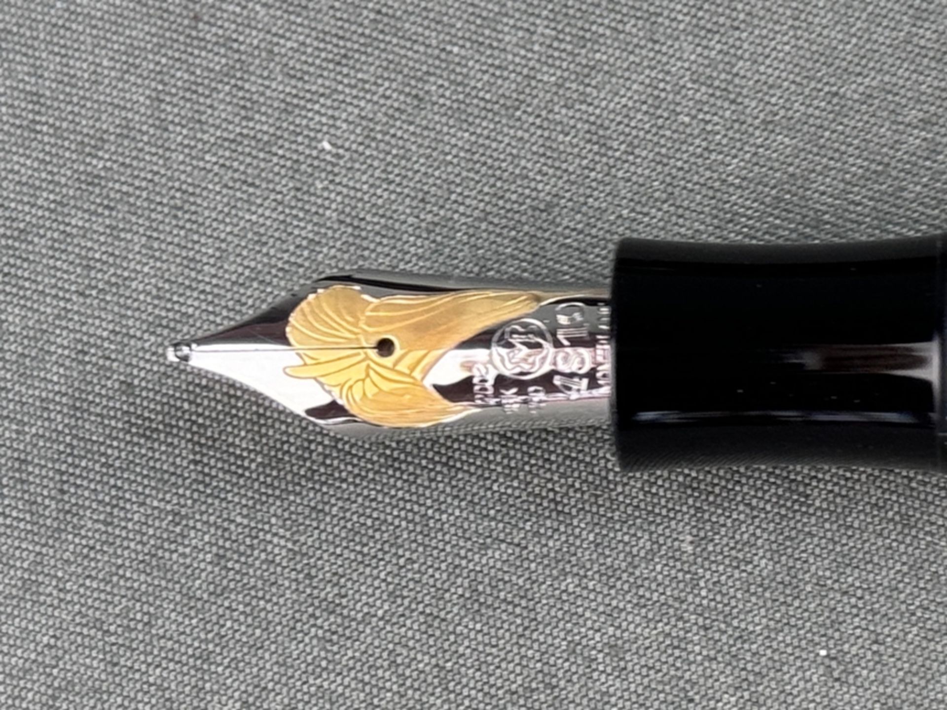Montblanc fountain pen "Andrew Carnegie", limited edition 2178/4810, piston fountain pen with 750/1 - Image 3 of 5