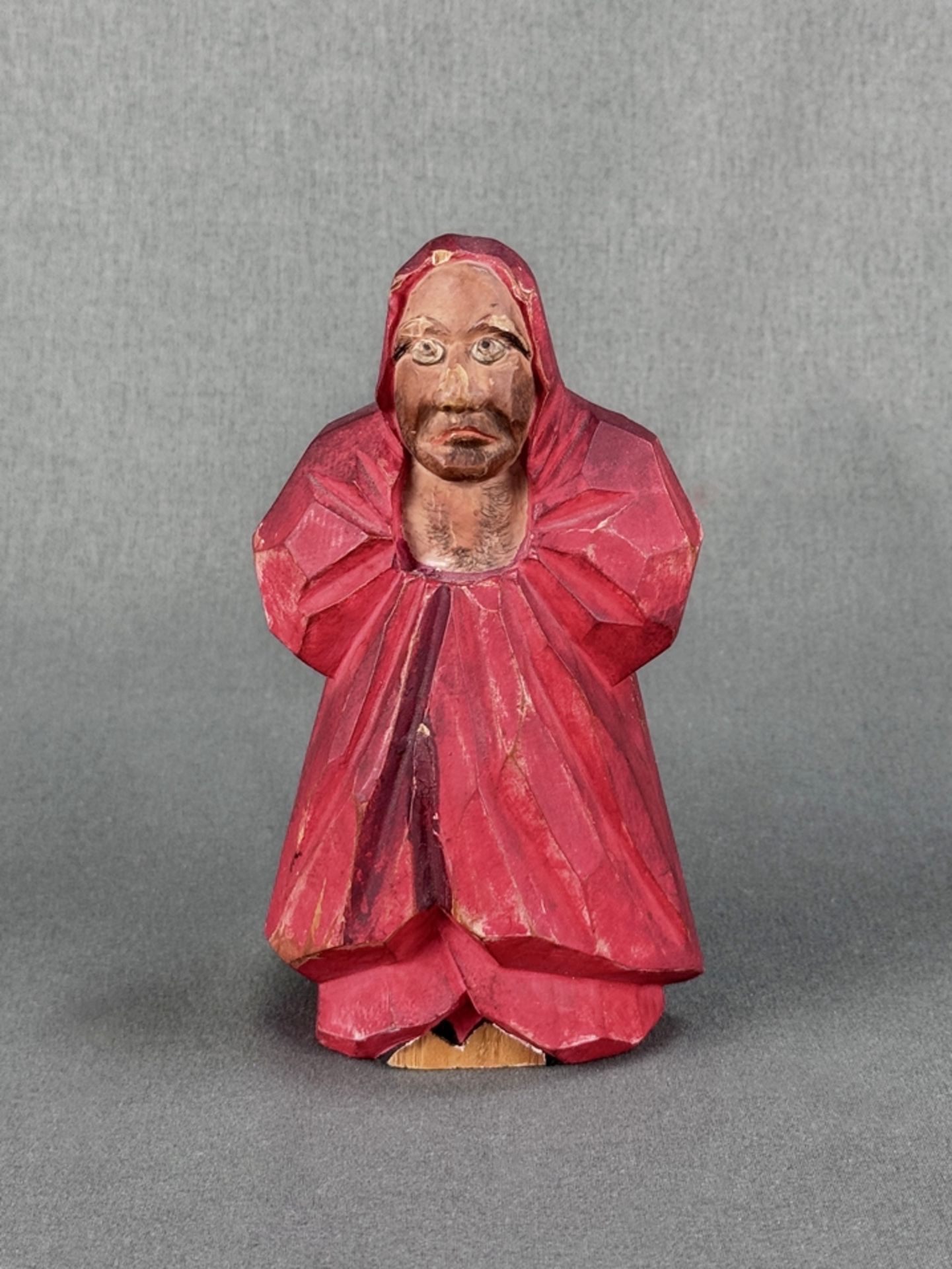 Figure of Bodhidharma, Japan, 20th century, carved and coloured wood, height 12cm *1126/1206/003 (i