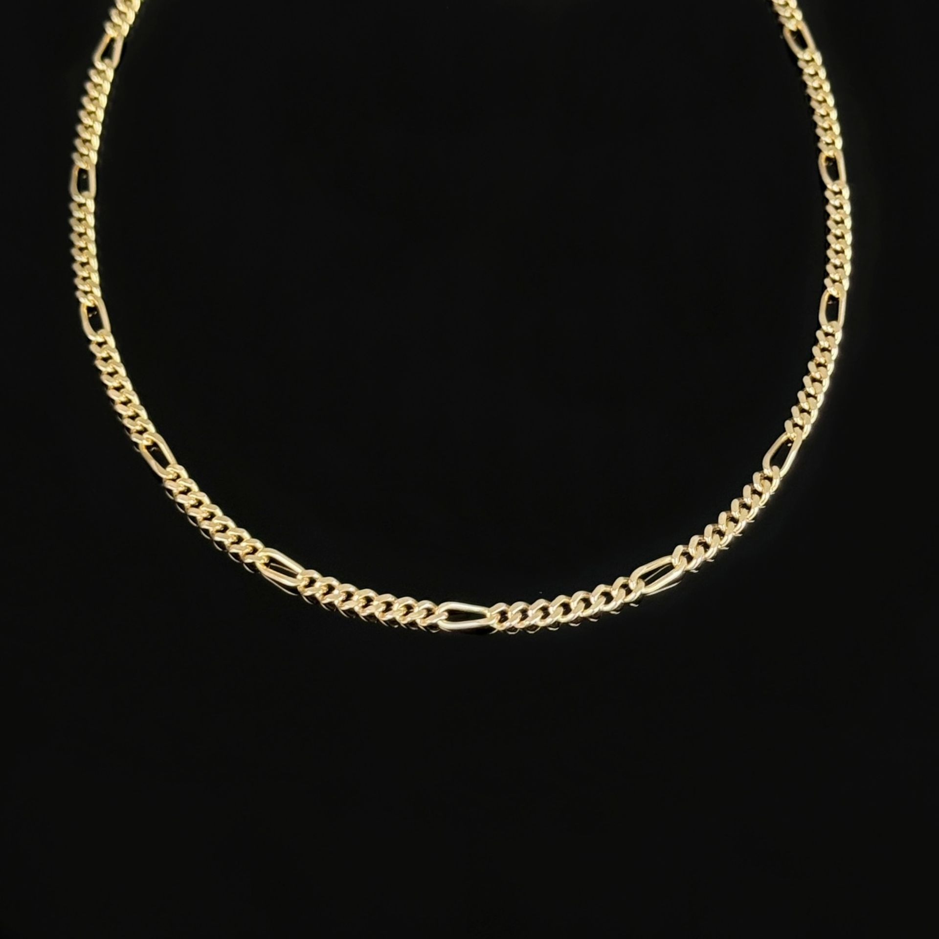 Figaro Halskette, 585/14K Gelbgold (getestet und unleserlich punziert), 14,59g, moderner Karabinerv