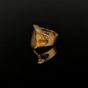 Moderner Lapponia Ring, 585/14K Gelbgold (punziert), 7,26g, verbreiterte strukturierte Schauseite, 