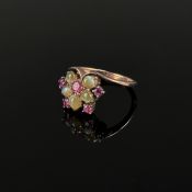 Ausgefallener Rubin-Mondstein Ring, 333/8K Rotgold (getestet), 4,4g, Vorderseite als Blumenmotiv ge