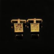 Paar Manschettenknöpfe, 750/18K Gelbgold (punziert), 8,4g, Schauseite 8,9x9mm, in Etui (schließt ni