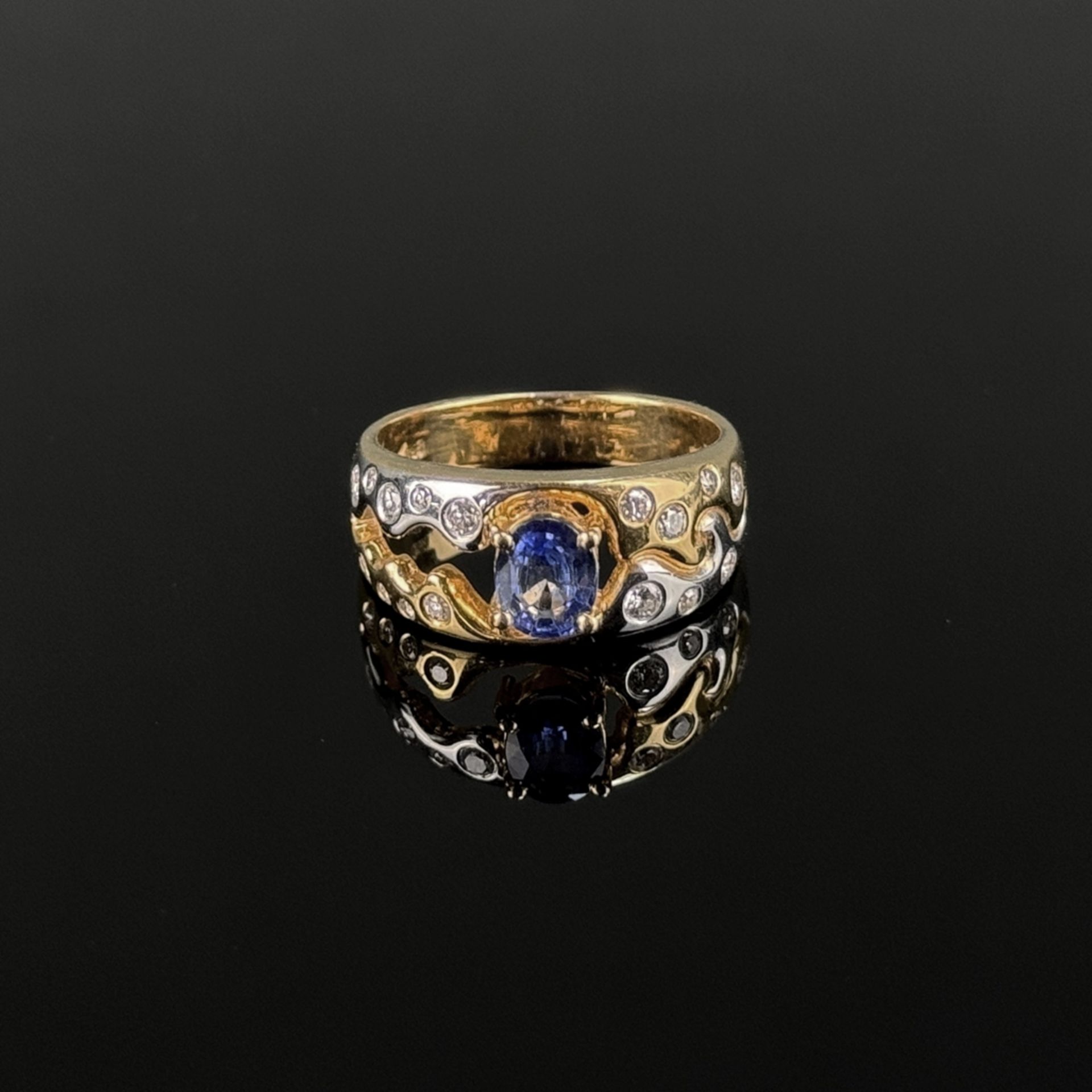 Diamond ring, 21k white and yellow gold (illegibly hallmarked and tested), 7g, centre gemstone, pro - Image 2 of 3