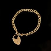 Armband mit Herzanhänger, 375/9K Rotgold (je punziert), 15,8g, Panzerband mit Karabinerverschluss,