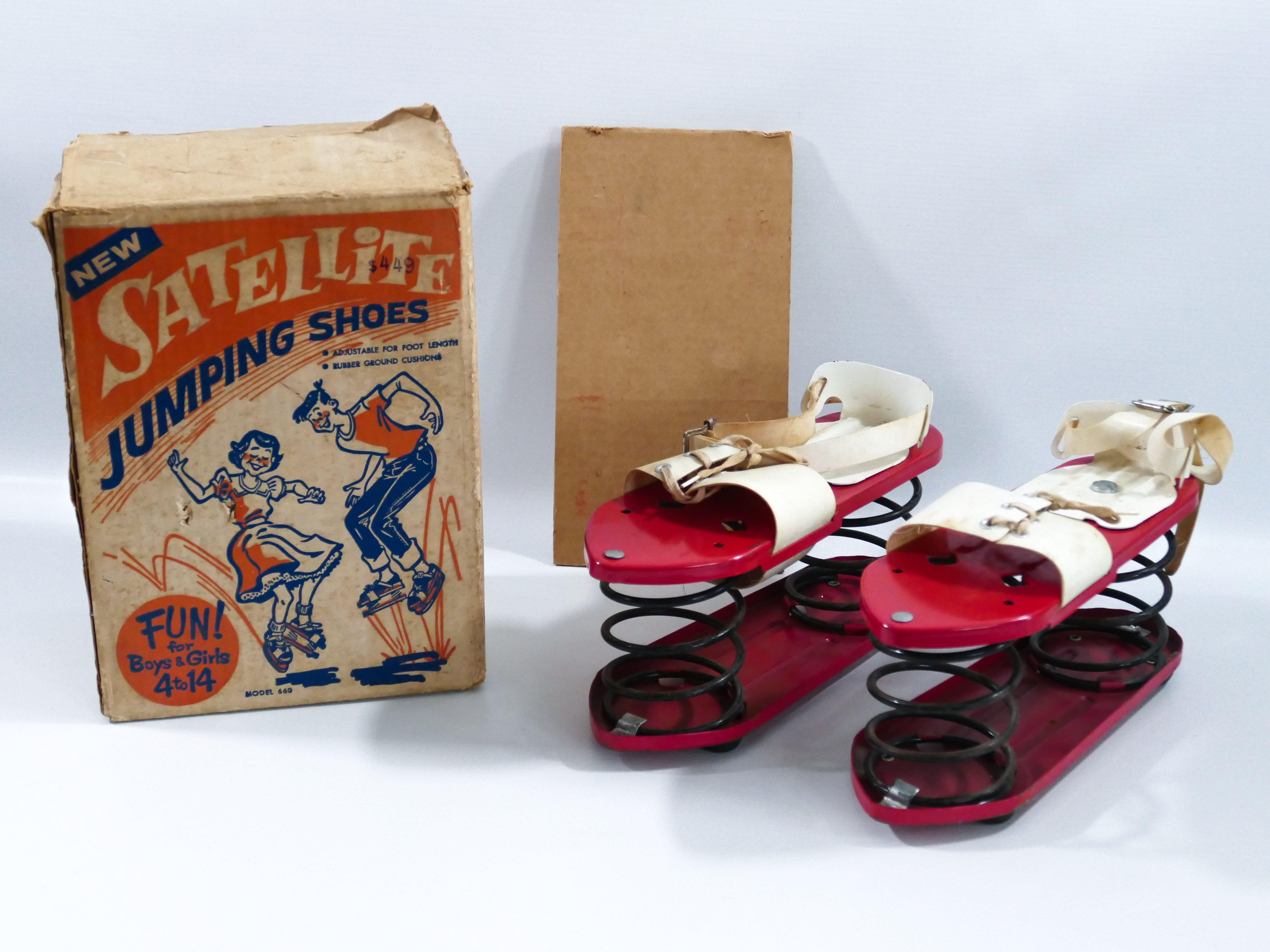 NEW SATELLITE JUMPING SHOES MOON BOOTS 1950'S VINTAGE RETRO SPACE TOY RAPAPORT BROS SCIENCE FICTION - Image 2 of 3