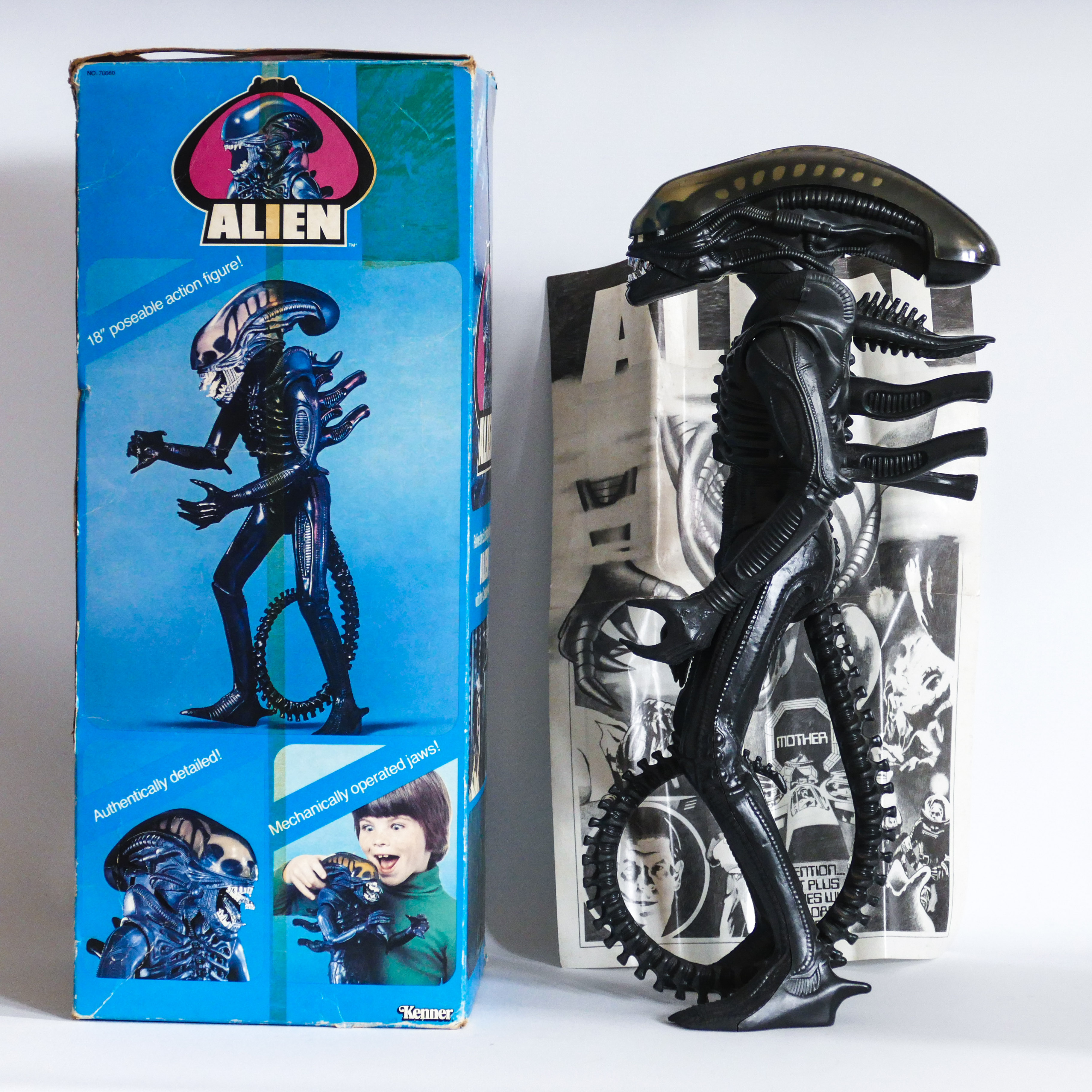 KENNER ALIEN ACTION FIGURE SIGNED IN ORIGINAL BOX WITH POSTER VINTAGE SCI-FI MOVIE MONSTER TOY 1979 - Image 4 of 7