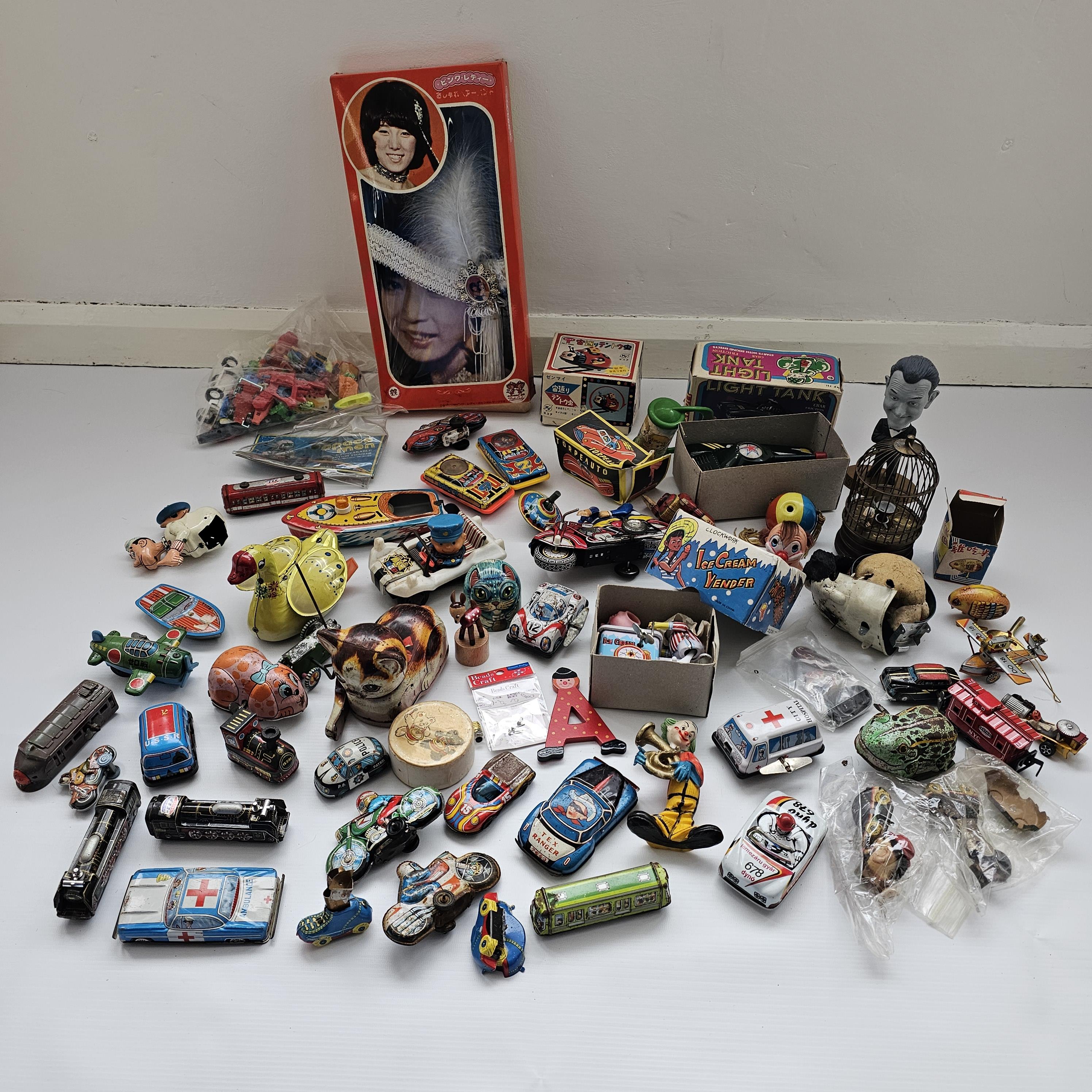 VINTAGE TIN LOT TRAINS AEROPLANE VEHICLES MINI CARS BIKES BOAT CAT TANK TRAIN CLOCKWORK HEADDRESS