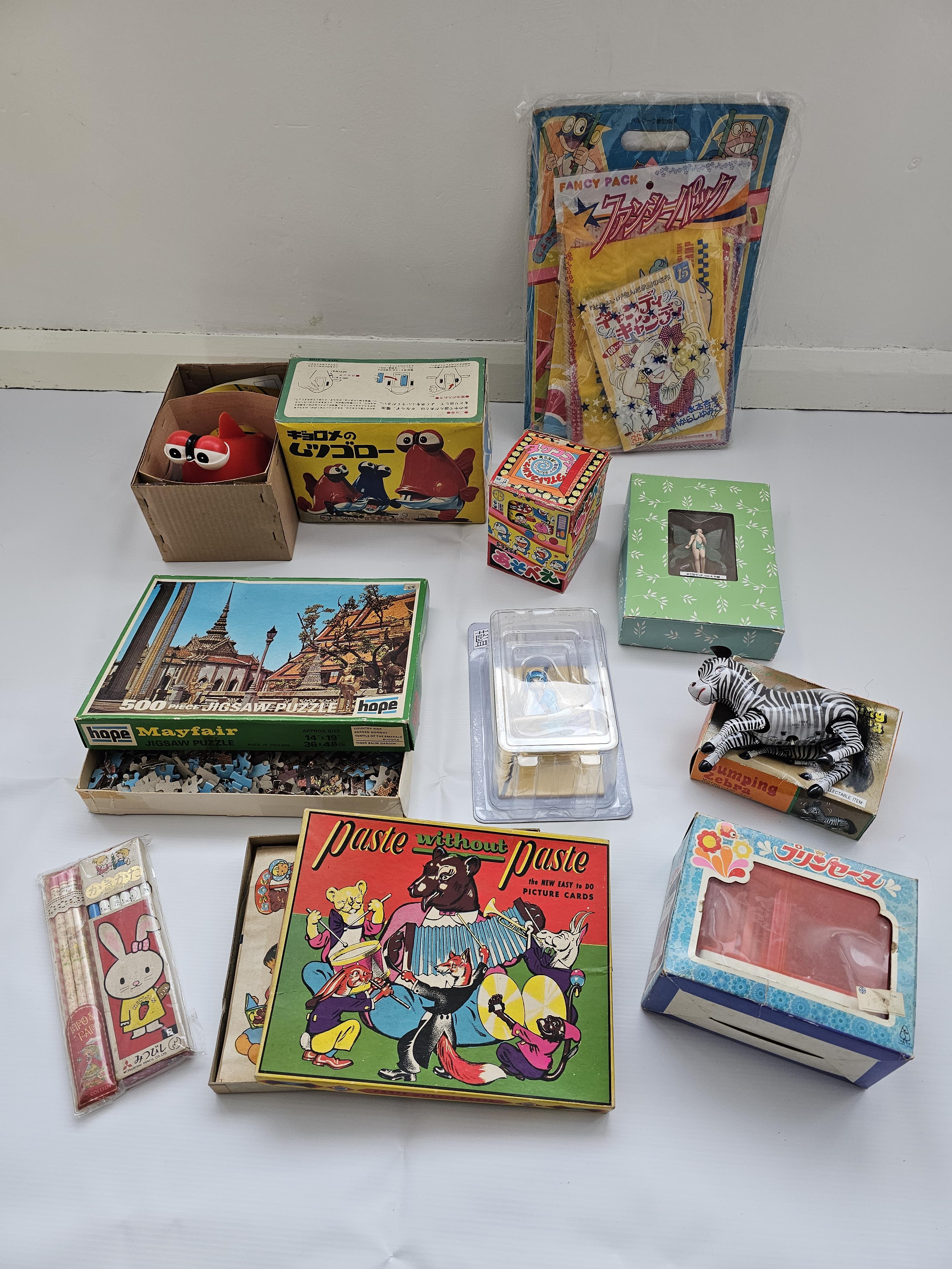 MIXED JAPANESE TOY LOT VINTAGE RETRO JIGSAW PUZZLE TIN WIND-UP ANIME FIGURE STATIONERY MANGA