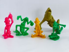 LOUIS MARX NUTTY MADS PLASTIC TOY FIGURES VINTAGE MADE IN THE USA DON MARTIN BASIL WOLVERTON