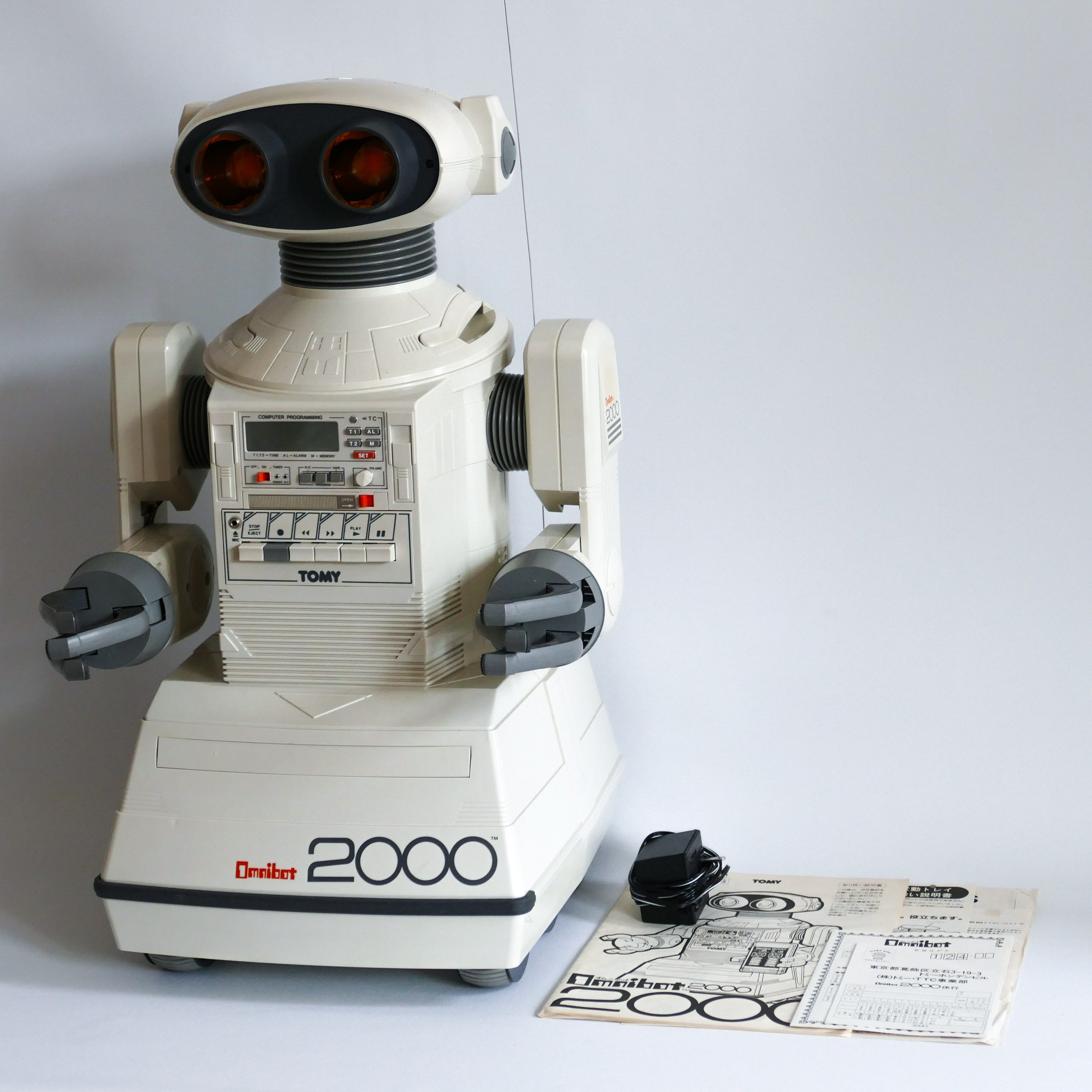 TOMY OMNIBOT 2000 VINTAGE PERSONAL HOME ROBOT JAPAN RETRO REMOTE CONTROL ELECTRONIC SPACE TOY - Image 2 of 5