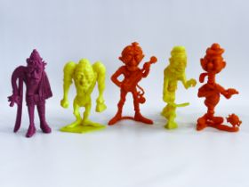 LOUIS MARX MPC NUTTY MADS PLASTIC TOY FIGURES VINTAGE MADE IN THE USA DON MARTIN BASIL WOLVERTON