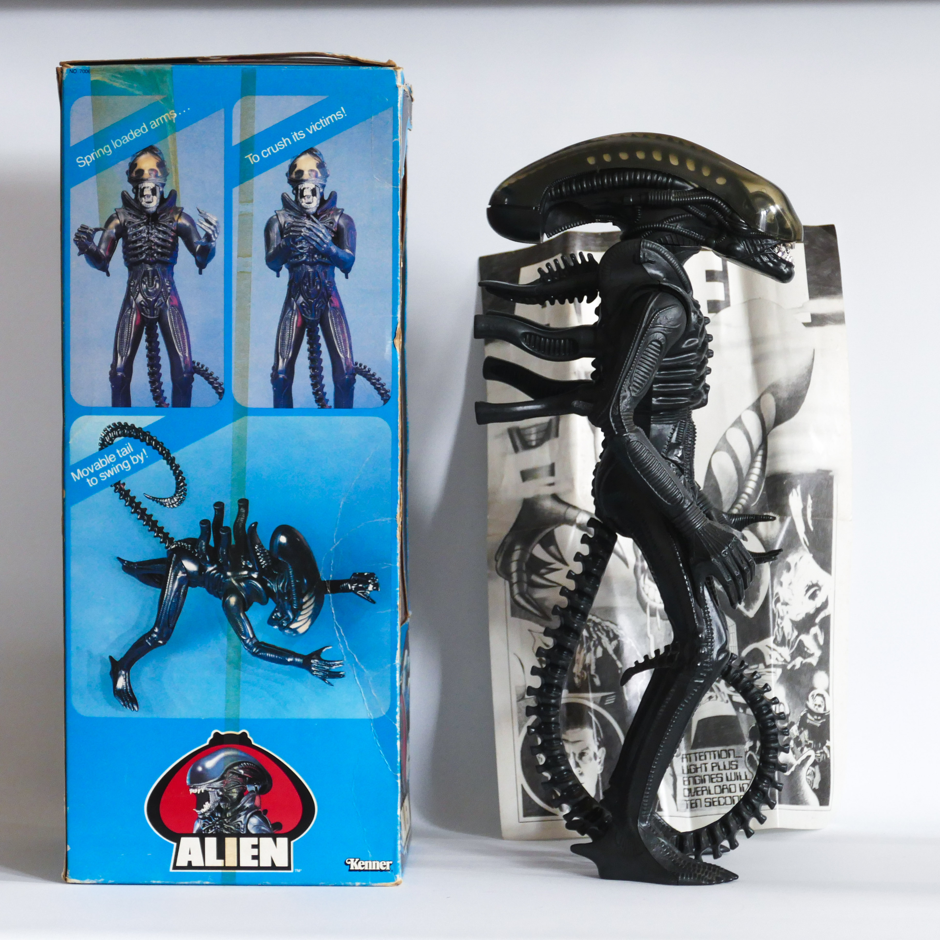 KENNER ALIEN ACTION FIGURE SIGNED IN ORIGINAL BOX WITH POSTER VINTAGE SCI-FI MOVIE MONSTER TOY 1979 - Image 2 of 7