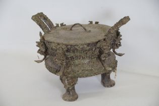 Archaic Bronze Chinese Ding