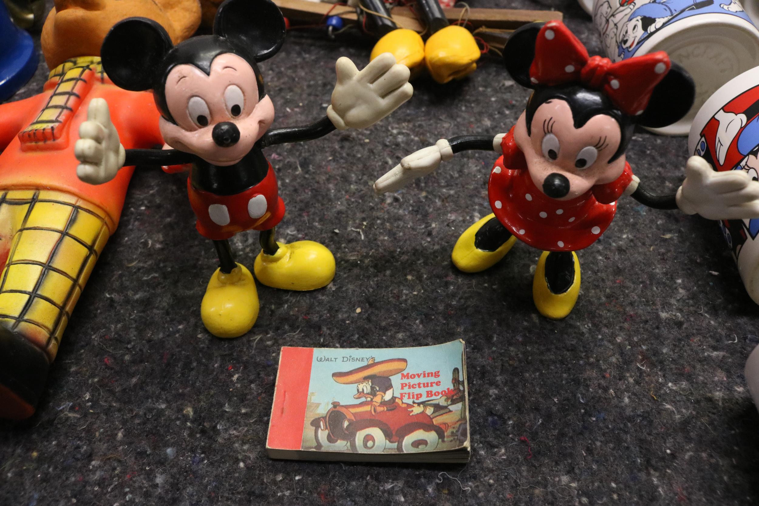 Large Collection Of Items Relating To Disney, Including 8 Vintage Alarm Clocks - Image 5 of 5