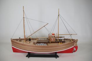 Amati Fifie Scottish Fishing Vessel Kit 1 32 72cm Length A Model